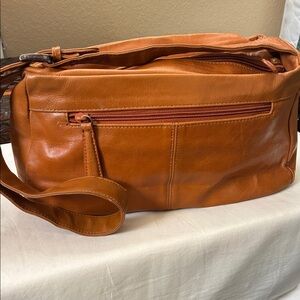 Beautiful Blonde Leather Vintage Stone Mountain Should bag